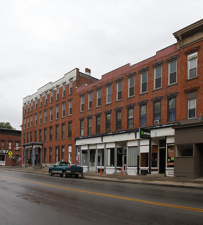 48 Main St in Fort Plain, NY - Building Photo - Building Photo