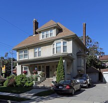 809 Main St E Apartments