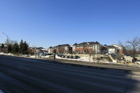 18 Clark Ave W in Vaughan, ON - Building Photo - Building Photo