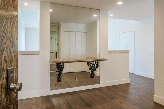 50 Mounds Rd in San Mateo, CA - Building Photo - Building Photo