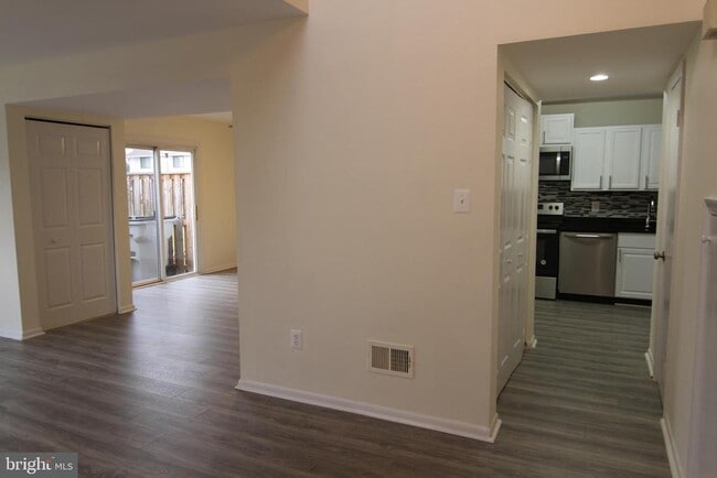 9008 Sandalwood Dr in Manassas, VA - Building Photo - Building Photo