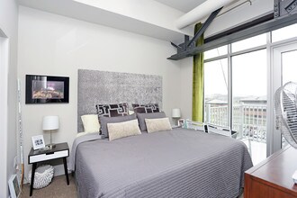 Breakers Omaha in Omaha, NE - Foto de edificio - Interior Photo