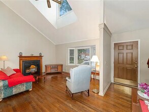 10 Park Village Ln in Greensboro, NC - Building Photo - Building Photo