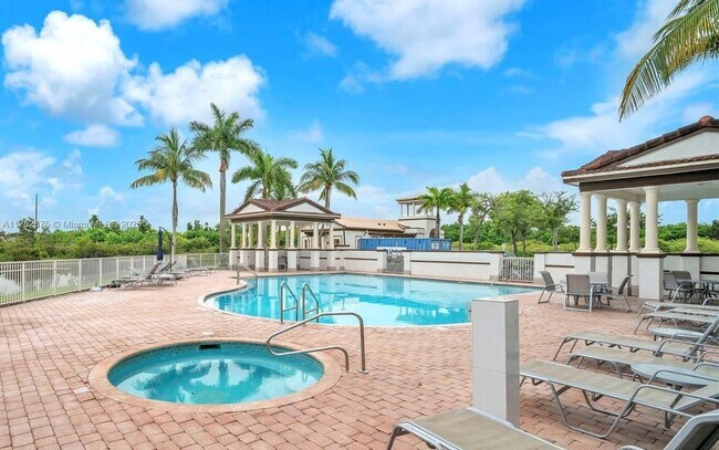4361 SW 160th Ave in Miramar, FL - Building Photo - Building Photo