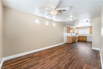 2283 Windmill Grove Ct in Las Vegas, NV - Building Photo - Building Photo