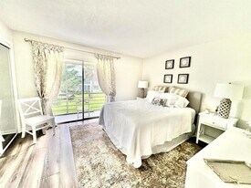 47 Salisbury B in West Palm Beach, FL - Building Photo