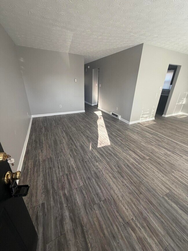 301 Rebel Rd in Nicholasville, KY - Building Photo - Building Photo