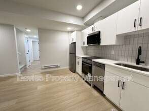 20732-20724 24 Ave NW in Edmonton, AB - Building Photo - Building Photo