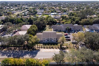 5453 16th Pl SW in Naples, FL - Building Photo - Building Photo