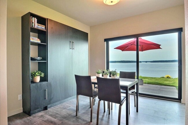 178 Bow Rd, Unit Fox Island Apartment