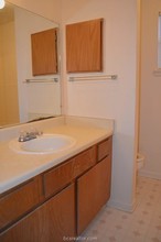 402 Summer Ct in College Station, TX - Building Photo - Building Photo