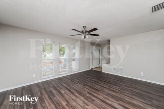 13109 114th St N in Largo, FL - Foto de edificio - Building Photo