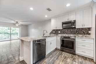 6125 113th St in Seminole, FL - Building Photo - Building Photo