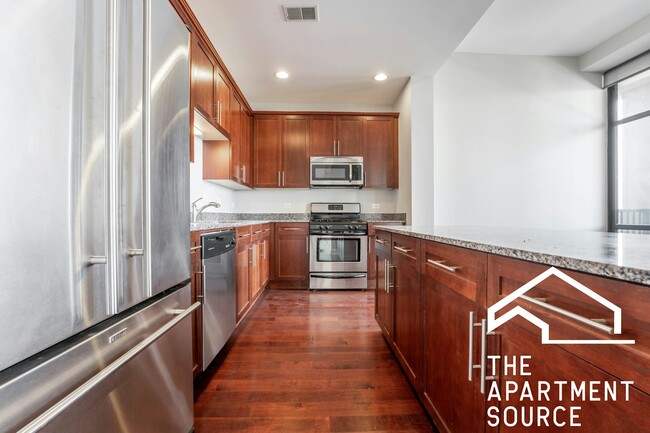property at 1465 S Michigan Ave