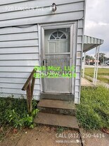 920 Lincoln Ave in Evansville, IN - Building Photo