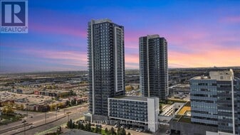 3600 Hwy 7 W in Vaughan, ON - Building Photo
