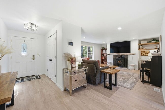 13701 109th Ave NW in Gig Harbor, WA - Building Photo - Building Photo