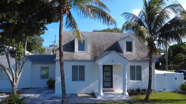 87 Silver Beach Rd in Riviera Beach, FL - Building Photo - Building Photo