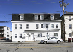 135 Salem St in Lowell, MA - Building Photo - Building Photo