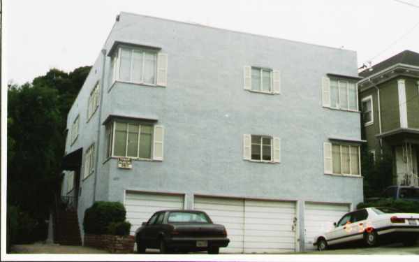 127 Athol Ave in Oakland, CA - Foto de edificio - Building Photo