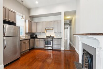 723 4th St in New Orleans, LA - Foto de edificio - Building Photo
