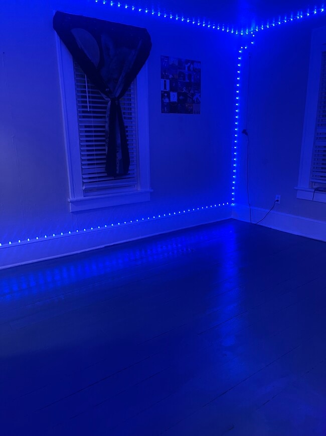 property at 1573 Mary St