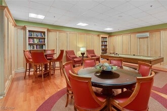 12550 Lake Ave in Lakewood, OH - Foto de edificio - Building Photo