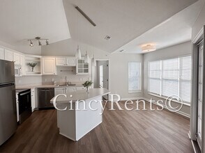 9187 Yarmouth Dr in Loveland, OH - Building Photo - Building Photo