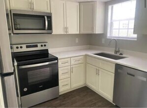 7767 Hansgrove Ct in Dublin, OH - Building Photo - Building Photo