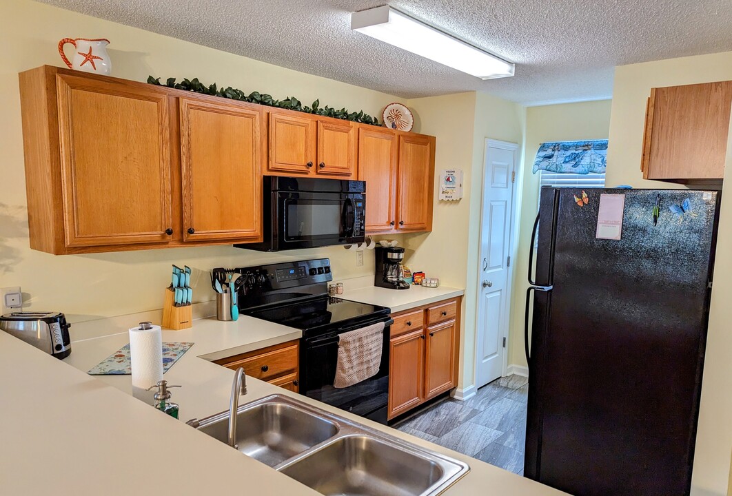 1460 Blue Tree Ct in Myrtle Beach, SC - Building Photo