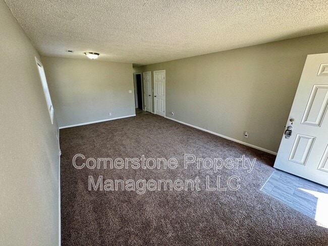 3624 Brush Creek Dr in Lawrence, KS - Building Photo - Building Photo