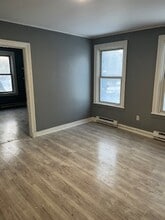 133 Center St, Unit #1 in Ellenville, NY - Building Photo - Building Photo