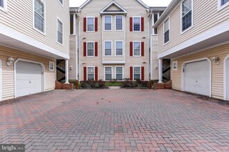 5000 Willow Branch Way in Owings Mills, MD - Building Photo - Building Photo