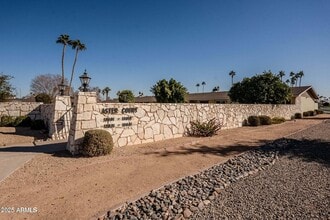13611 N Newcastle Dr in Sun City, AZ - Building Photo - Building Photo