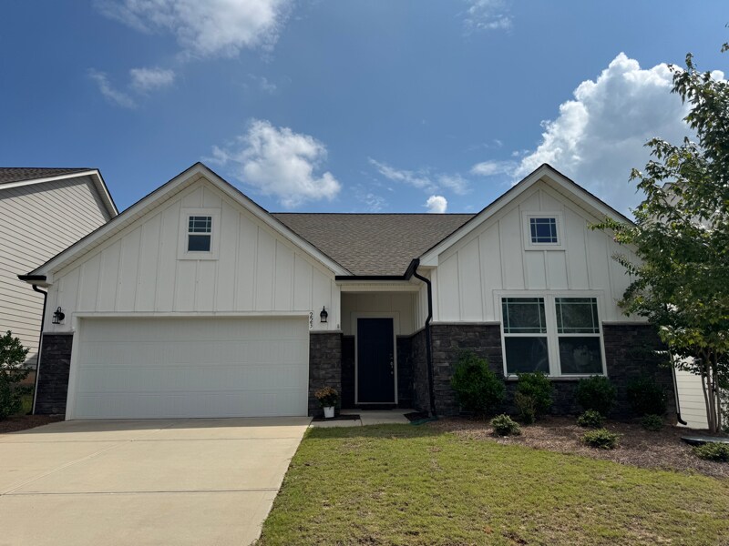 223 Old Harbor Dr in Mount Gilead, NC - Building Photo