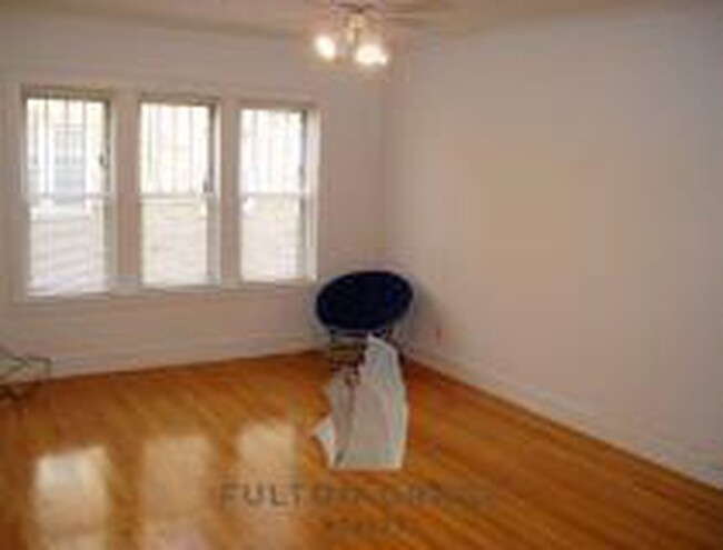 4818 N Wolcott Ave, Unit 4817-1B in Chicago, IL - Building Photo - Building Photo