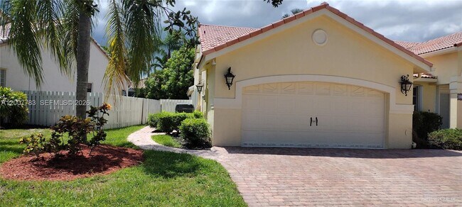 659 Verona Pl in Weston, FL - Building Photo - Building Photo