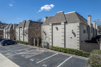 Sycamore Condos in Dallas, TX - Building Photo - Building Photo