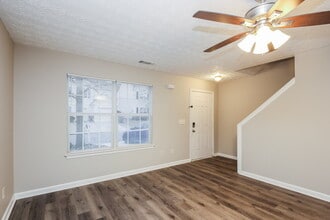 393 Clearsprings Dr in Lawrenceville, GA - Building Photo - Building Photo