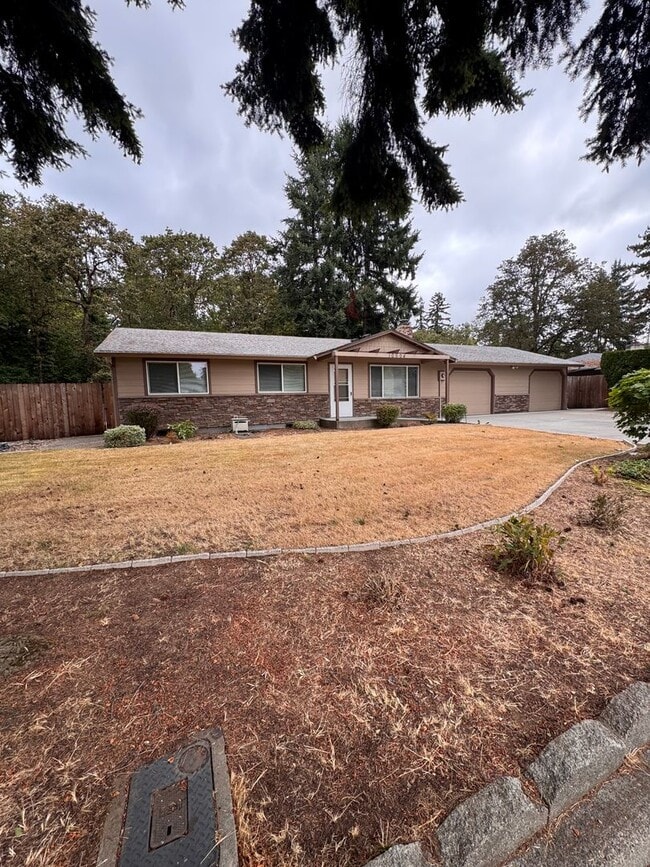 property at 10604 NE 47th St