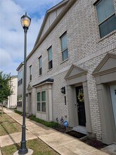 1924 Bel Air Dr in Arlington, TX - Building Photo - Building Photo