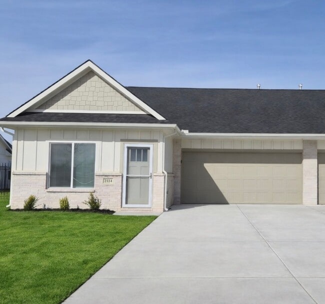 property at 2114 E Elk Rdg Ave