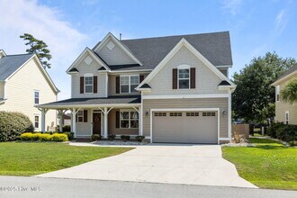 301 Lanyard Dr in Newport, NC - Building Photo - Building Photo