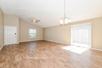 11484 Mandarin Glen Cir E in Jacksonville, FL - Foto de edificio - Building Photo