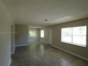 1345 NW 8th Ave in Fort Lauderdale, FL - Building Photo - Building Photo