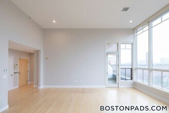 490 Harrison Ave in Boston, MA - Building Photo - Building Photo