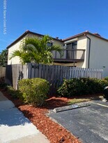 3274 Sand Ct in Melbourne Beach, FL - Building Photo