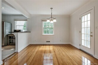 74 Dearborn Ave in Rye, NY - Building Photo - Building Photo