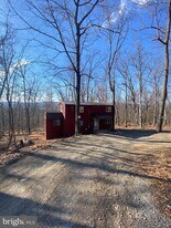 1512 Nancy Jack Rd in Gerrardstown, WV - Building Photo