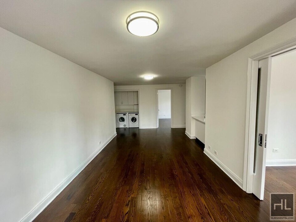 145 E 16th St in New York, NY - Building Photo